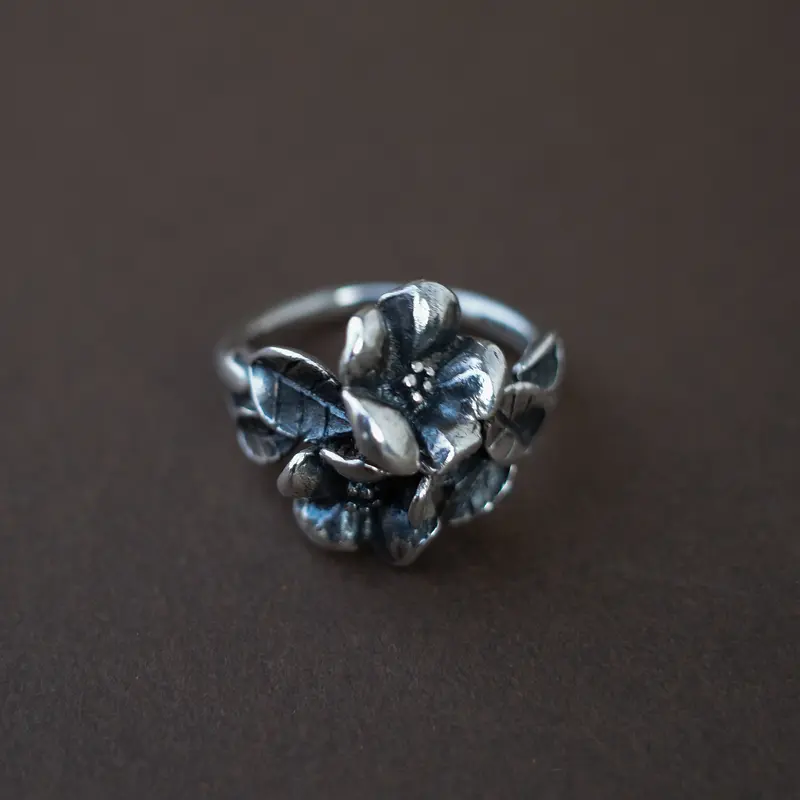 Three flower ring