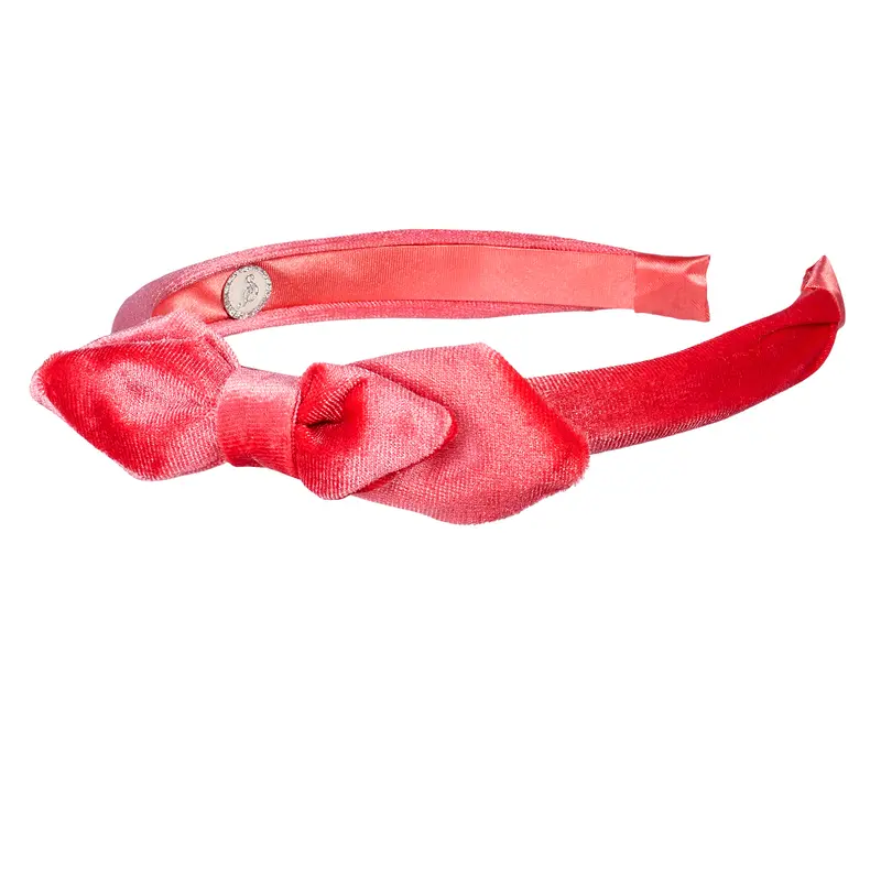 Tiara Mayke, coral