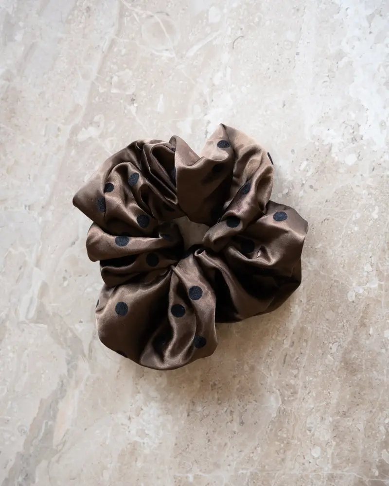 TILTIL Lisa Polkadot Scrunchie Bruin