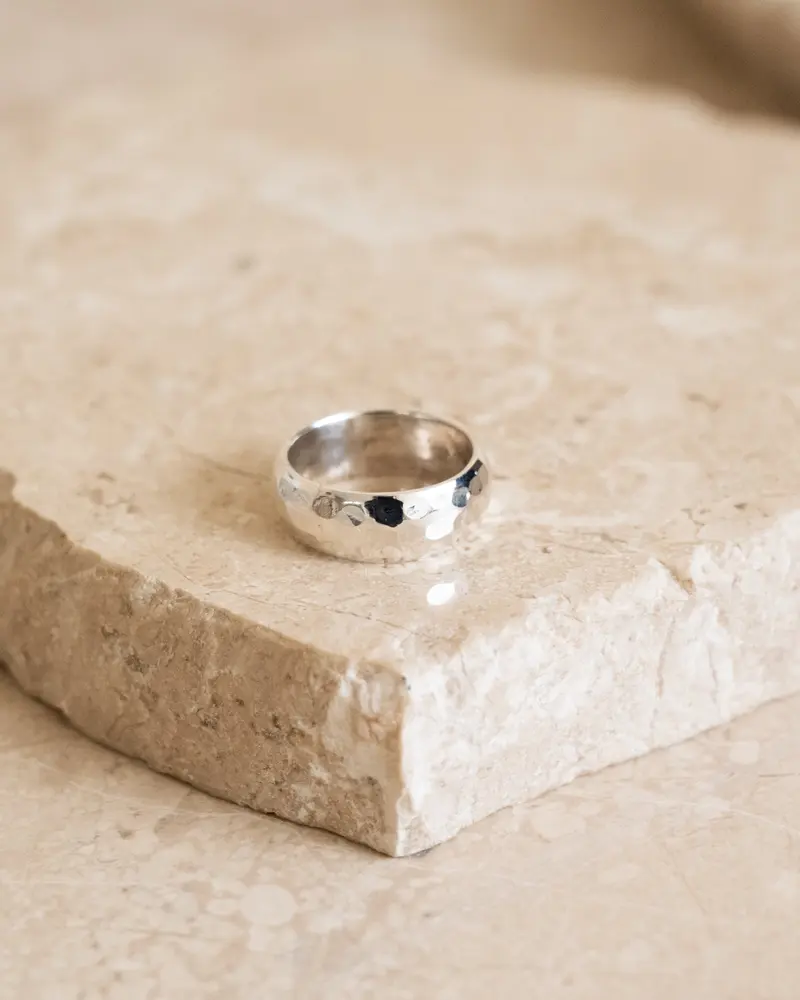 TILTIL Ring Silver Big Hammered