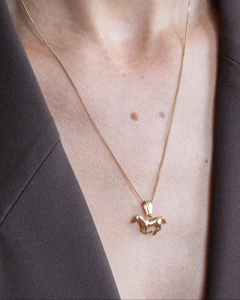 TILTIL Spirit Horse Charm Goud