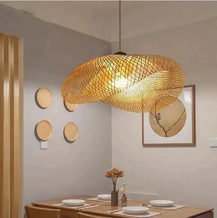Trendige Rattan-Hängeleuchte - NaturGlow