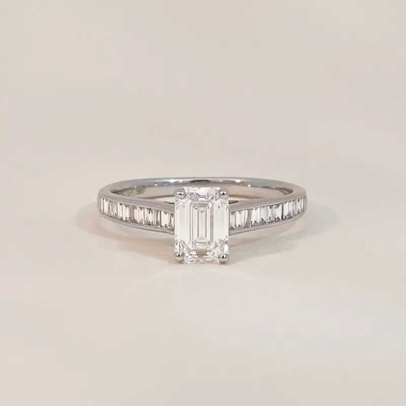 Unique Diamond Ring White Gold
