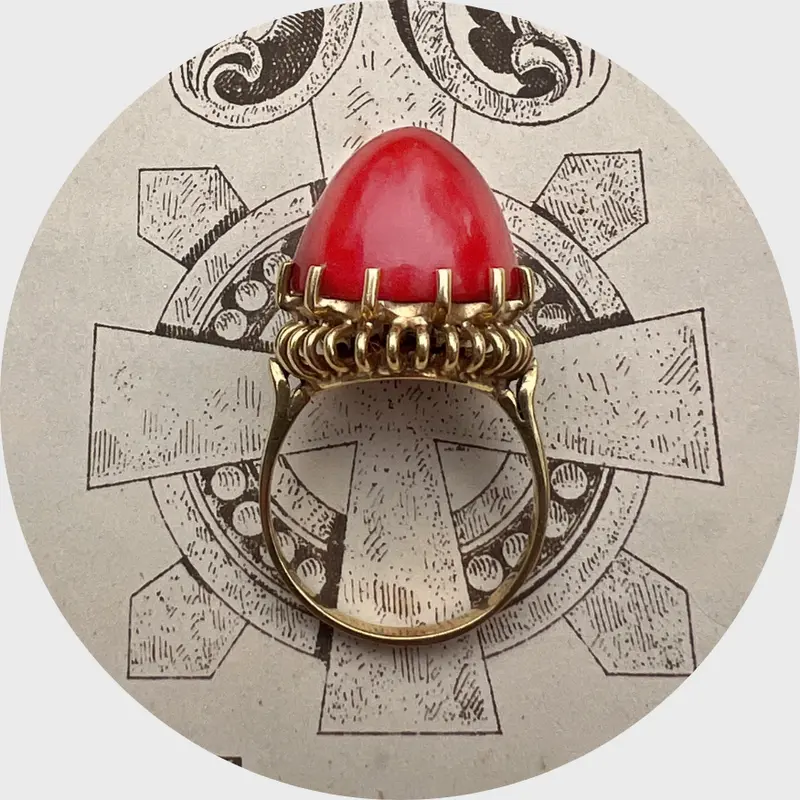 Vintage Coral Cabochon Ring