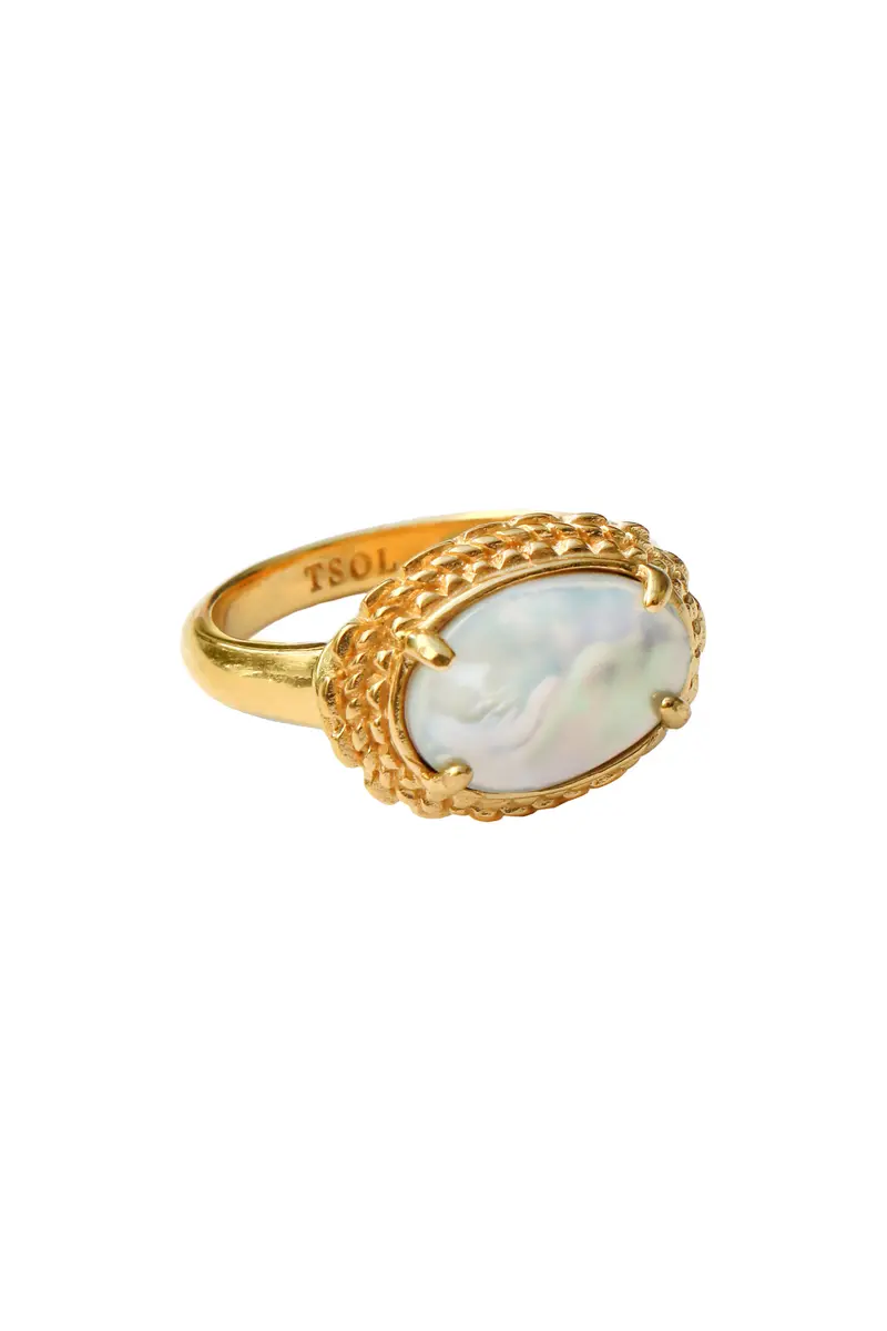 Vintage Pearl Ring - Gold