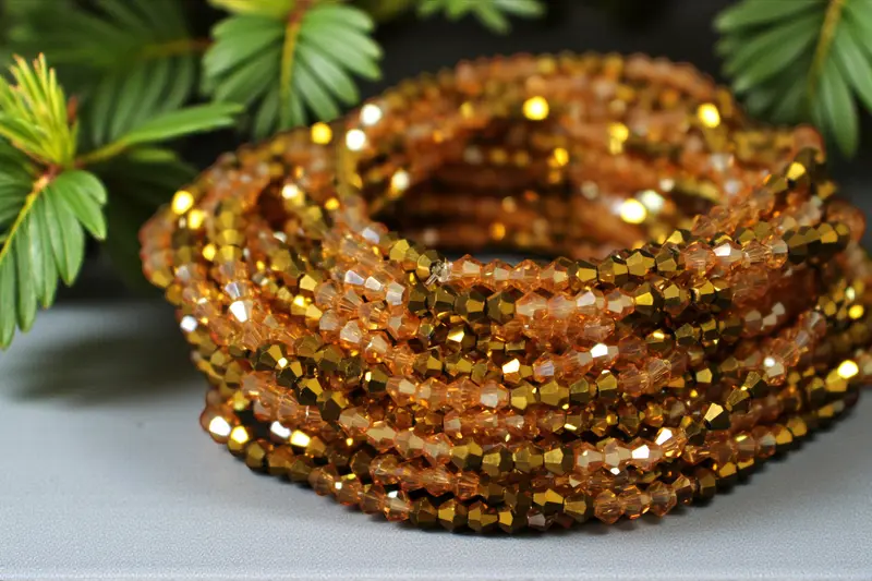 Waist Beads / African Waist Chain - IZIEGBE - Gold crystal (elastic)