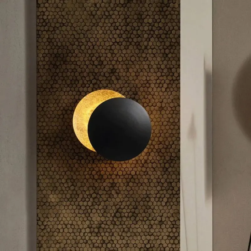Wandlampe mit magischem Mondlicht - Lunora