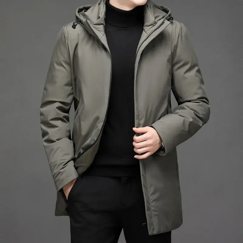 Winterliche Daunenjacke mit Kapuze – Victor