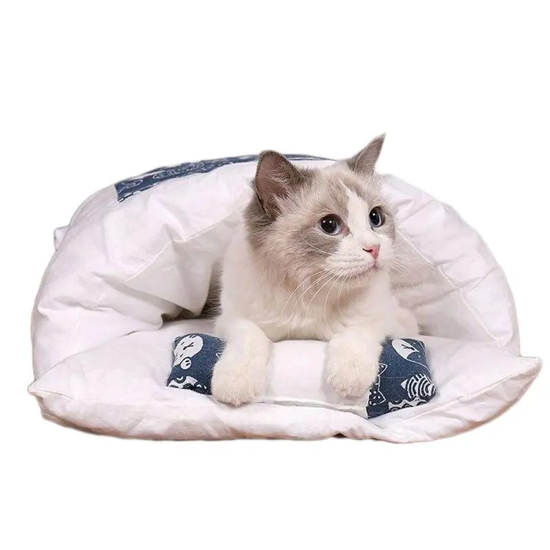Winterlicher Katzenschlafsack – SnugKitty Frostzauber