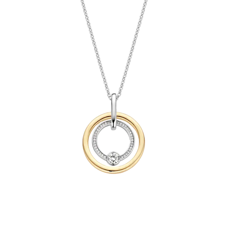 Zirconia Circle Necklace with pendant