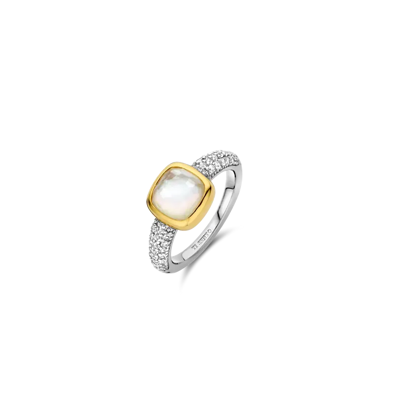 Zirconia Cushion Ring with pearl