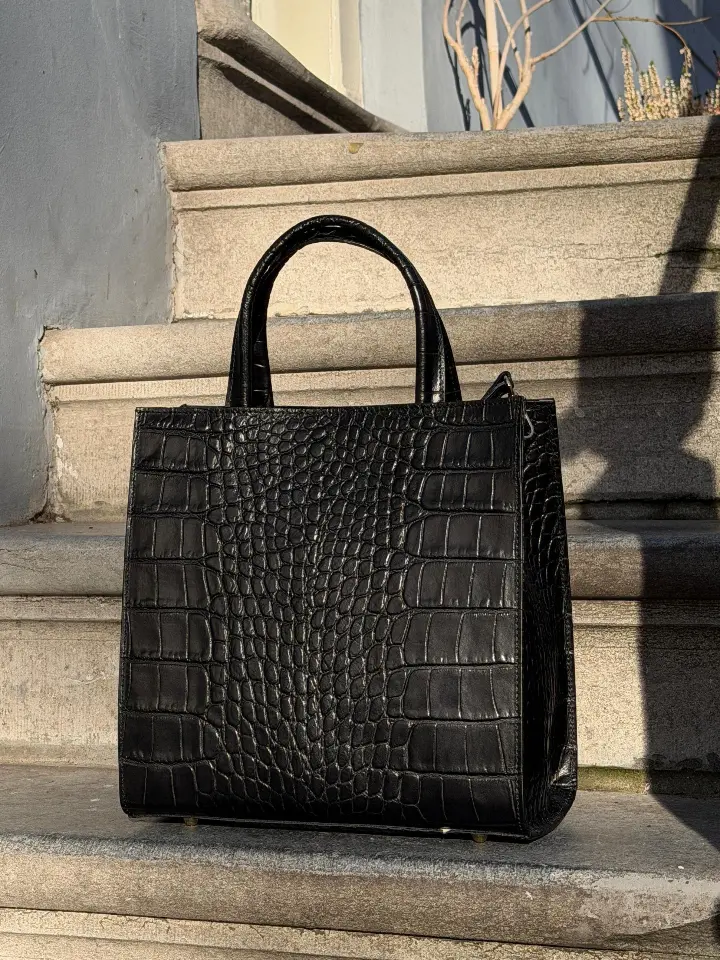 zwarte leren tas met croco print