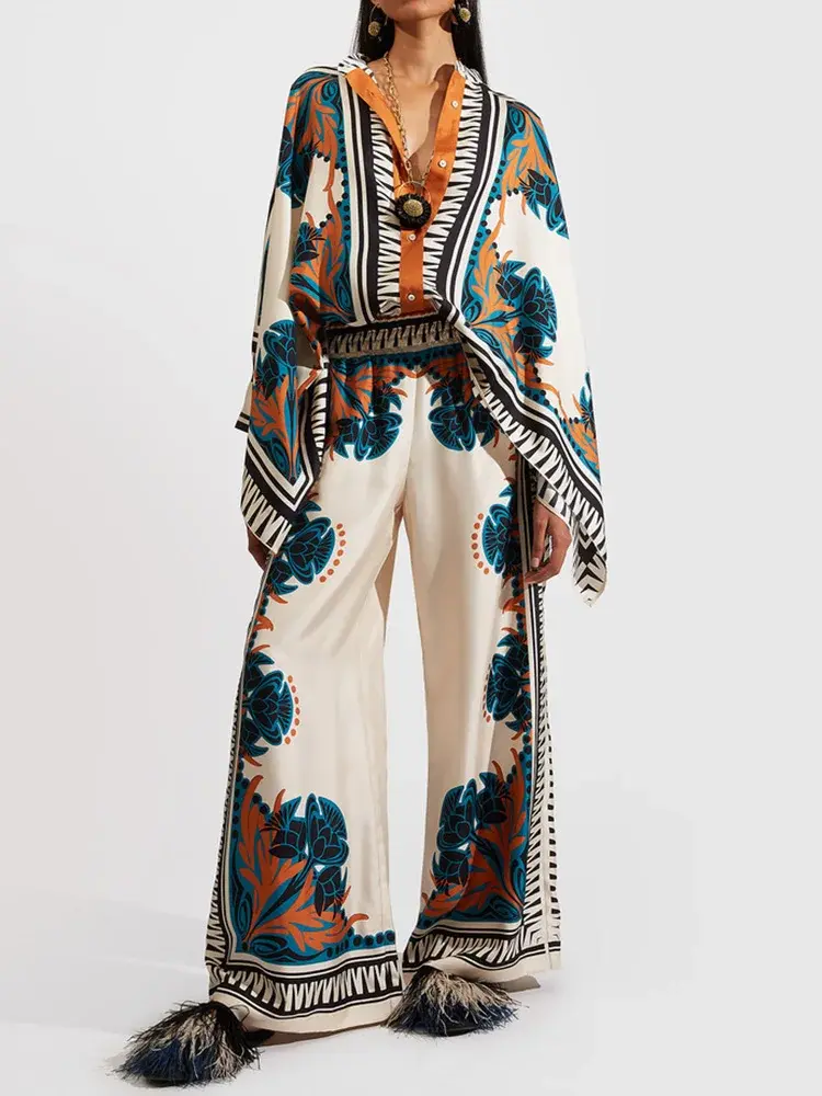 Zweiteiliges Damen Leinen Streetwear-Set Mit Ethno-Print – Samira Herbstedition